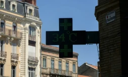 La canicule s'installe jeudi sur une large partie de la France, de Paris au centre-est, avec des températures s'approchant de plus en plus des 40°C