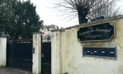 L'entrée de l'école talmudique de Bussières, en Seine-et-Marne, le 1er février 2022