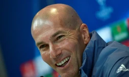 L'entraîneur du Real Zinédine Zidane en conférence de presse, le 1er mai 2017 à Madrid