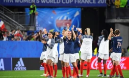 Les Bleues après leur victoire en phase de groupes du Mondial face au Nigéria, à Rennes, le 17 juin 2019