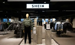 L'espace Shein au Bazar de l'HĂŽtel de Ville (BHV) Ă Paris, le 4 novembre 2025, la veille de son ouverture