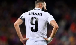 L'attaquant du Real Madrid Karim Benzema, auteur d'un triplé contre le FC Barcelone en demi-finale de Coupe du Roi, le 5 avril 2023 au Camp Nou