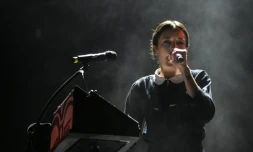 La chanteuse Jain en concert aux Eurockéennes, le 6 juillet 2017 Belfort