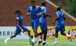 Les joueurs de l'équipe de France et Kylian Mbappé lors d'une séance d'entraßnement sur les installations du University Park, à Dallas, le 13 juillet 2026, à la veille d'affronter l'Espagne