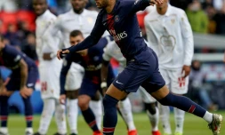 L'attaquant du PSG Neymar buteur lors du match nul 1-1 Ă domicile face Ă Nice le 4 mai 2019