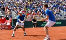Les Français Jo-Wilfried Tsonga et Richard Gasquet opposés au duo canadien Vasek Pospisil/Philip Bester en Coupe Davis, le 5 mars 2016 à Baie-Mahault