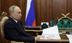 Le président russe Vladimir Poutine au Kremlin, le 7 avril 2025 à Moscou