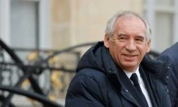 Le Premier ministre François Bayrou quitte le palais de l'Elysée après le conseil des ministres le 15 janvier 2025 à Paris