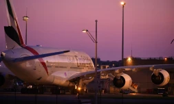 Un Airbus A380 de la compagnie Emirates sur le tarmac de l'aéroport de Toulouse, le 14 février 2019