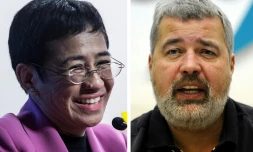 La Philippine Maria Ressa (G), cofondatrice du site d'information Rappler, et le Russe Dmitri Mouratov (D), rédacteur en chef du journal indépendant Novaïa Gazeta, lauréats du prix Nobel de la paix
