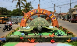 Une sculpture de tortue à l'entrée de la ville de San Juan del Sur, le 25 avril 2023 au Nicaragua