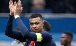 L'attaquant vedette du PSG Kylian Mbappé à la fin du match de championnat contre Reims, le 10 mars 2024 au Parc des Princes