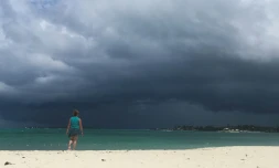 Nuages d'orage à Nassau, aux Bahamas, le 12 septembre 2019