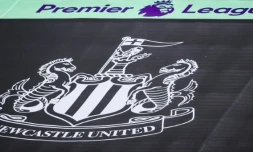 Changement d'ère pour Newcastle: le club de Premier League est depuis jeudi la propriété d'un fonds saoudien malgré l'opposition des défenseurs des droits humains 