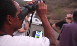 Vendredi 3 décembre 2010
Démonstration à la Grande Chaloupe du radar Aviscan II pour l'observation des oiseaux
(Photo Marie Trouvé)