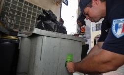 Lundi 6 décembre 2010

Nouvelle réglementation pour le dépôts des bacs poubelles à Saint-Denis

(Photo Marie Trouvé)