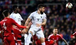 Une tête d'Olivier Giroud, auteur d'un doublé au Luxembourg, le 25 mars 2017