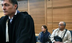 Les parents d'une des victimes de Patrick Salameh, Zoulihka et Mohamed Saiah et leur avocat Victor Gioi lors du procès le 12 octorbre 2015 à Aix-en-Provence