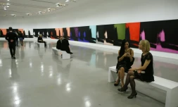 L'oeuvre d'Andy Warhol "Shadows" est présentée le 1er octobre 2015 au Musée d'Art Moderne de Paris