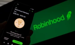 L'application américaine Robinhood sur un smartphone, le 27 juillet 2021 à Los Angeles