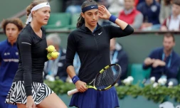 Les Françaises Kristina Mladenovic et Caroline Garcia, lors de la finale du double à Roland-Garros, le 5 juin 2016