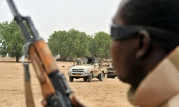 Des soldats tchadiens en patrouille le 8 mai 2009 au sud d'Abéché