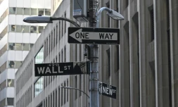 Wall Street chute fortement à la clôture, les investisseurs craignent une récession aux Etats-Unis