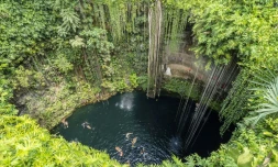Un "cenote" dans la péninsule du Yucatán, au Mexique, le 29 septembre 2018