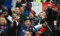 Supporteurs du PSG lors de la finale de la Coupe de la Ligue face à Lille au Stade de France, le 23 avril 2016 