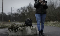 Une prostituée dans la forêt de Sénart, près de Tigery, en région parisienne, le 12 janvier 2018