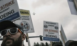 Des employés de Boeing en grève, à Portland, dans l'Oregon, le 19 septembre 2024 