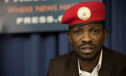 Le chanteur et opposant ougandais Bobi Wine donne une conférence de presse à  Washington, le 6 septembre 2018 
