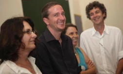 Jeudi 16 décembre 2010

Vianney Denis lors de sa soutenance de thèse