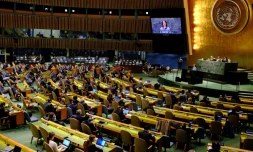 La cheffe de la diplomatie allemande, Annalena Baerbock à la tribune de l'Assemblée générale de l'ONU, le 1er mars 2022 à New York