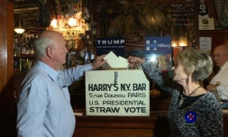 Le Harry's New York Bar, institution parisienne depuis 1911, a lancé le 5 octobre 2016 son traditionnel "vote blanc" pour la présidentielle américaine du 8 novembre