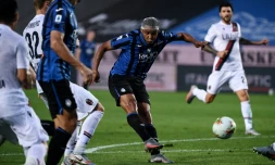 L'attaquant colombien de l'Atalanta Luis Muriel marque l'unique but du match contre Bologne, le 21 juillet 2020 Ă Bergame