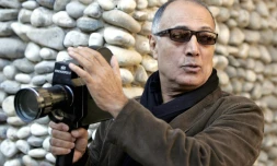 Le réalisateur iranien Abbas Kiarostami à Nice dans le sud de la France, le 4 décembre 2007