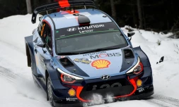 Le Belge Thierry Neuville (Hyundai) lors de la 5e spéciale du Rallye de Suède, le 10 février 2017 à Rojden