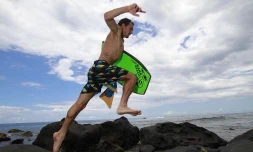 Mardi 11 Janvier 2010

Amaury Lavernhe, champion du monde 2010 de bodyboard