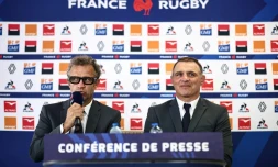 Le sélectionneur de l'équipe de France de rugby Fabien Galthié et son adjoint Raphael Ibanez, en conférence de presse à Capbreton, le 24 août 2023