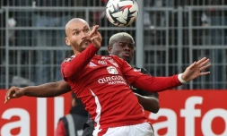 Le joueur du club de Brest Ludovic Ajorque lors d'un match contre le Stade Rennais à Brest le 19 octobre 2024