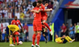 Le bonheur des Anglais Harry Maguire et John Stones qualifiés pour les demi-finales du Mondial, à l'issue du match contre la Suède à Samara, le 7 juillet 2018