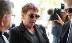 La conductrice de bus Nadine Oliveira, jugée pour la collision avec un train en 2017 à Millas, au palis de justice d'Aix-en-Provence le 7 octobre 2024