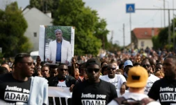 Manifestation pour obtenir justice aprÚs la mort d'Adama Traoré, le 22 juillet 2016 à Beaumont-sur-Oise