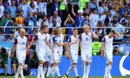 Les Islandais satisfaits après le nul surprise contre l'Argentine (1-1) au Mondial, le 16 juin 2018 à Moscou  
