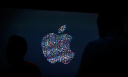 Des failles ont été exploitées par la société israélienne NSO, spécialisée dans les logiciels d'espionnage, grâce à des produits pouvant lire les messages, intercepter les appels et les sons enregistrés sur les téléphones