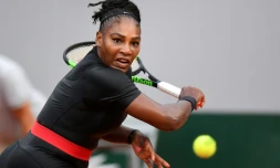 L'Américaine Serena Williams face à l'Australienne Ashleigh Barty au 2e tour à Roland-Garros, le 31 mai 2018