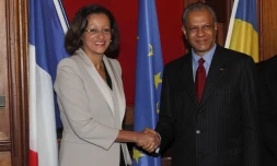 Lundi 24 Janvier 2011

Viste de Navin Ramgoolam, 1er ministre de la République de Maurice : signature d'accords de coopération à la préfecture