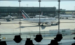 Un Airnbus A318 d'Air France à l'aéroport parisien de Roissy Charles-de-Gaulle, le 12 mai 2020