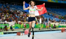 La Française Marie-Amélie Le Fur obtient sa troisiÚme médaille d'or aux Jeux paralympiques, sur 400m, le 12 septembre 2016